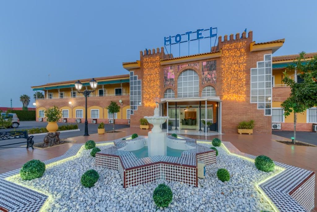 HOTEL TORRE DE LOS GUZMANES